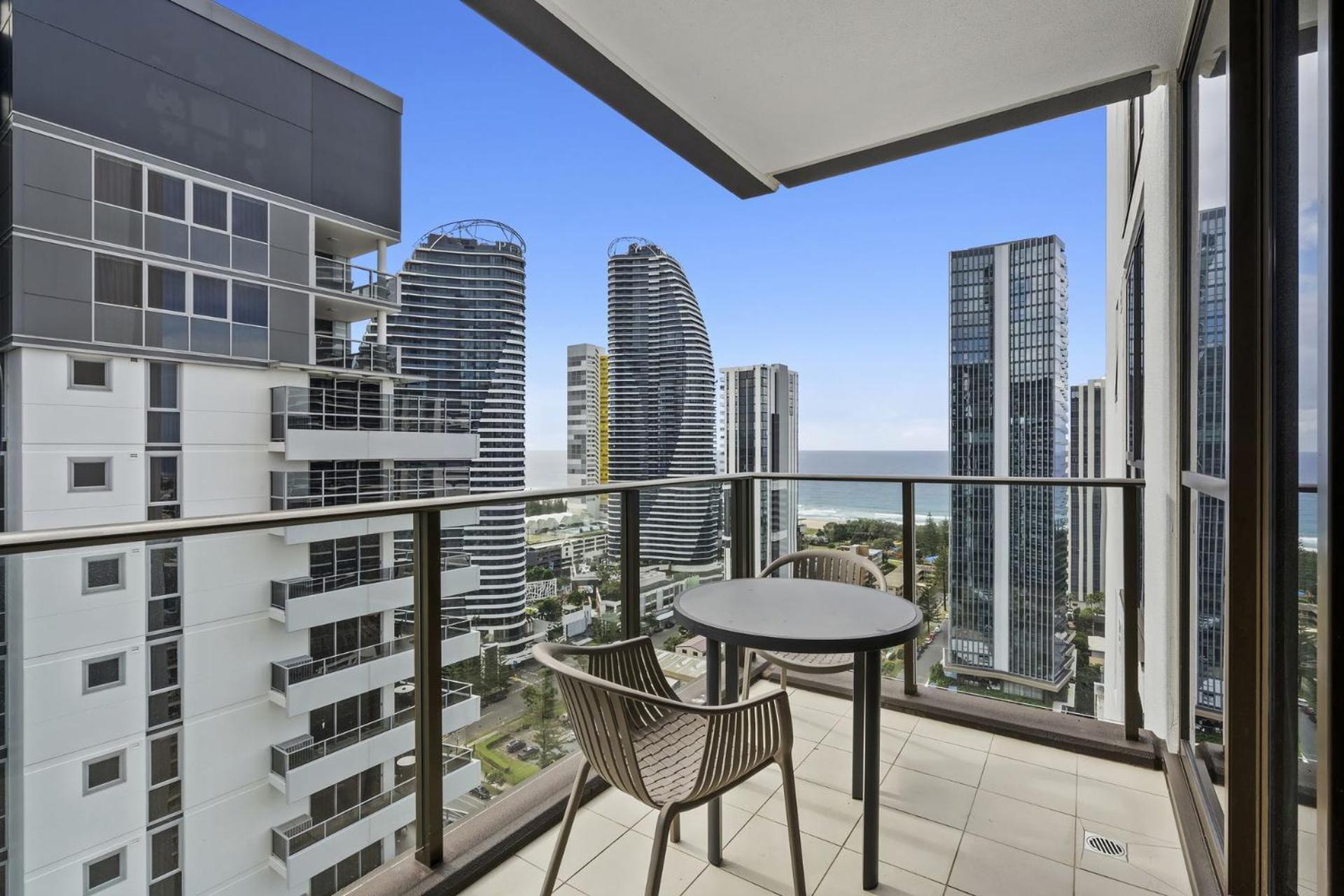 The 2 Bedroom Apartment *